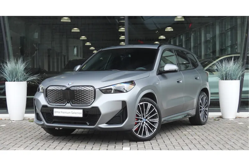 BMW iX1 (2025)
