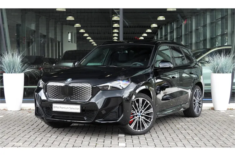 BMW iX1 (2025)