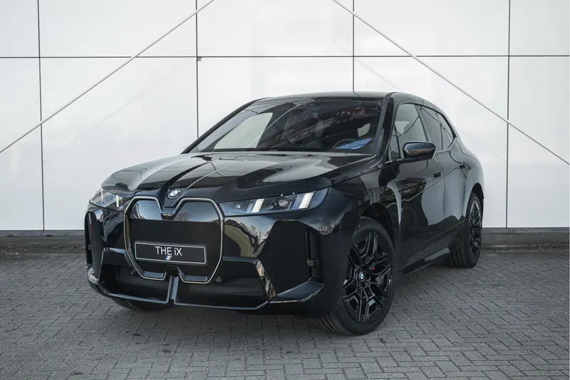 BMW iX (2026)