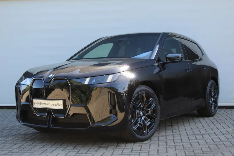 BMW iX (2025)