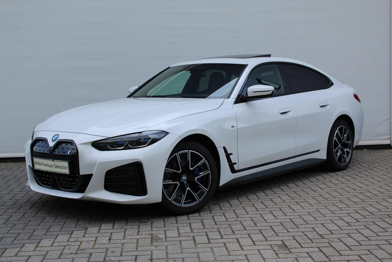 BMW i4 (2022) — foto 1