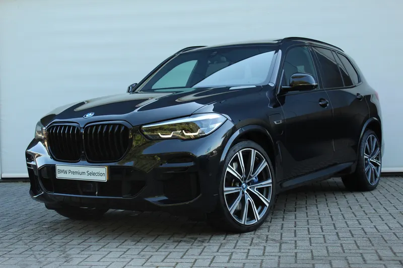 BMW X5 (2022)
