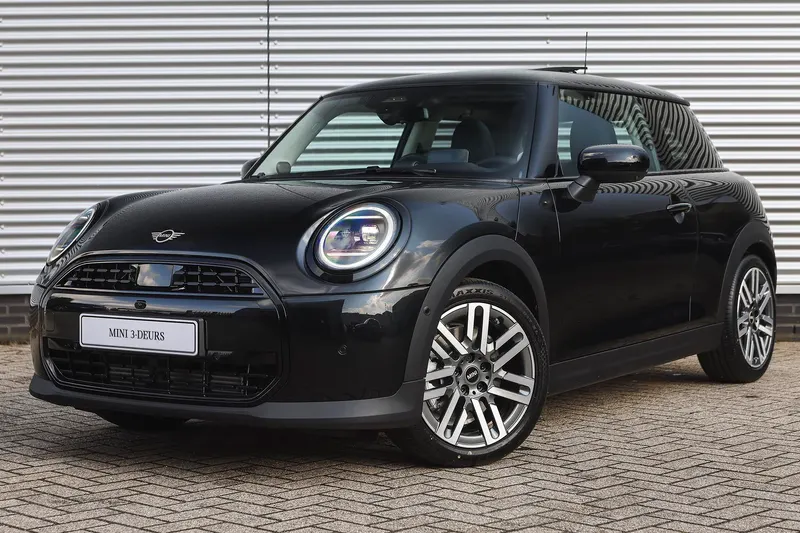 MINI Hatchback (2024)