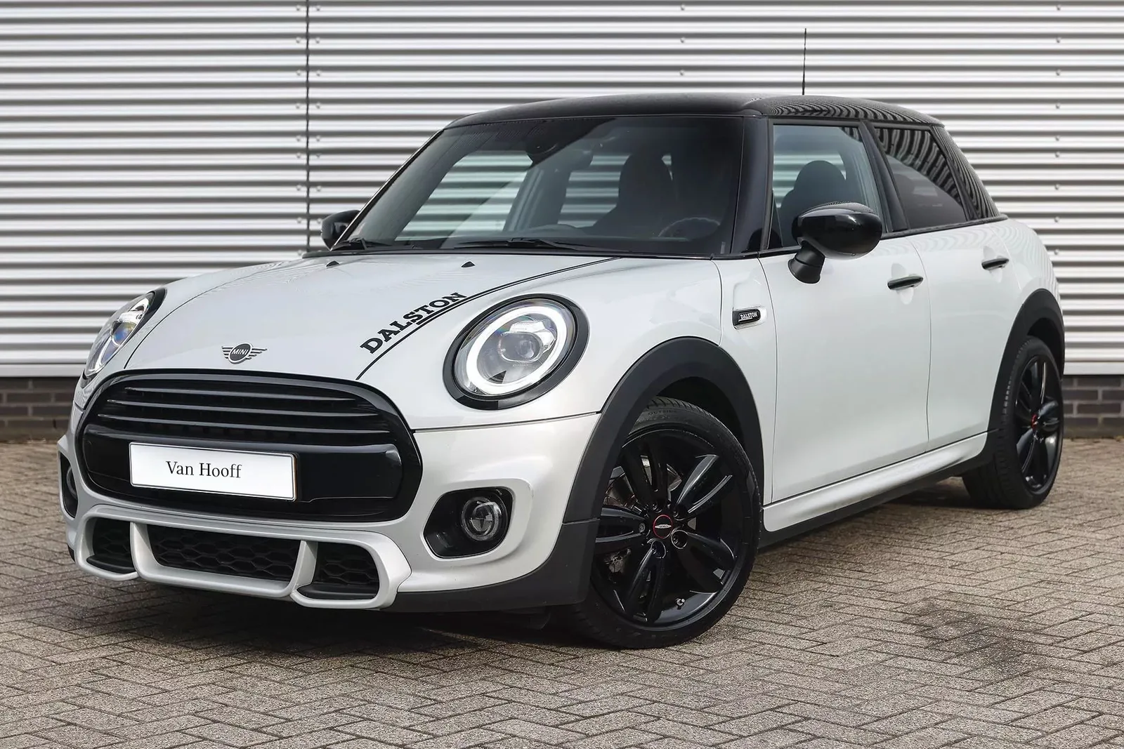 MINI Hatchback (2021) — foto 1