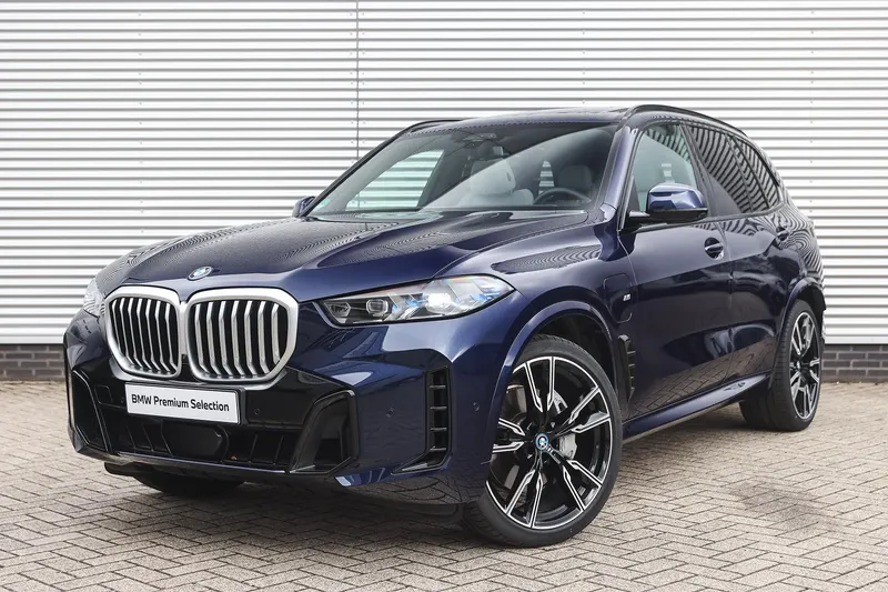 BMW X5 (2024)