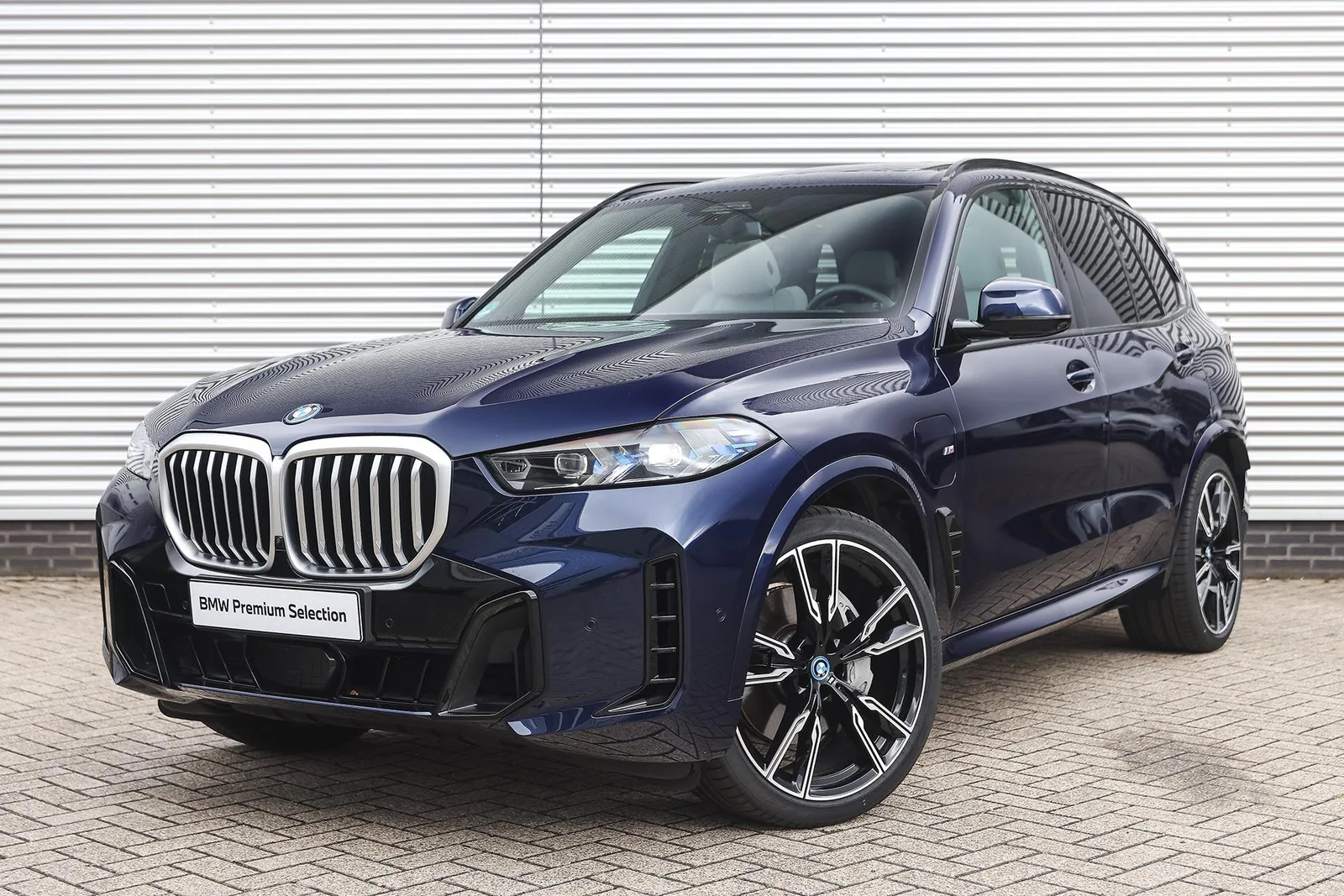 BMW X5 (2024) — foto 1