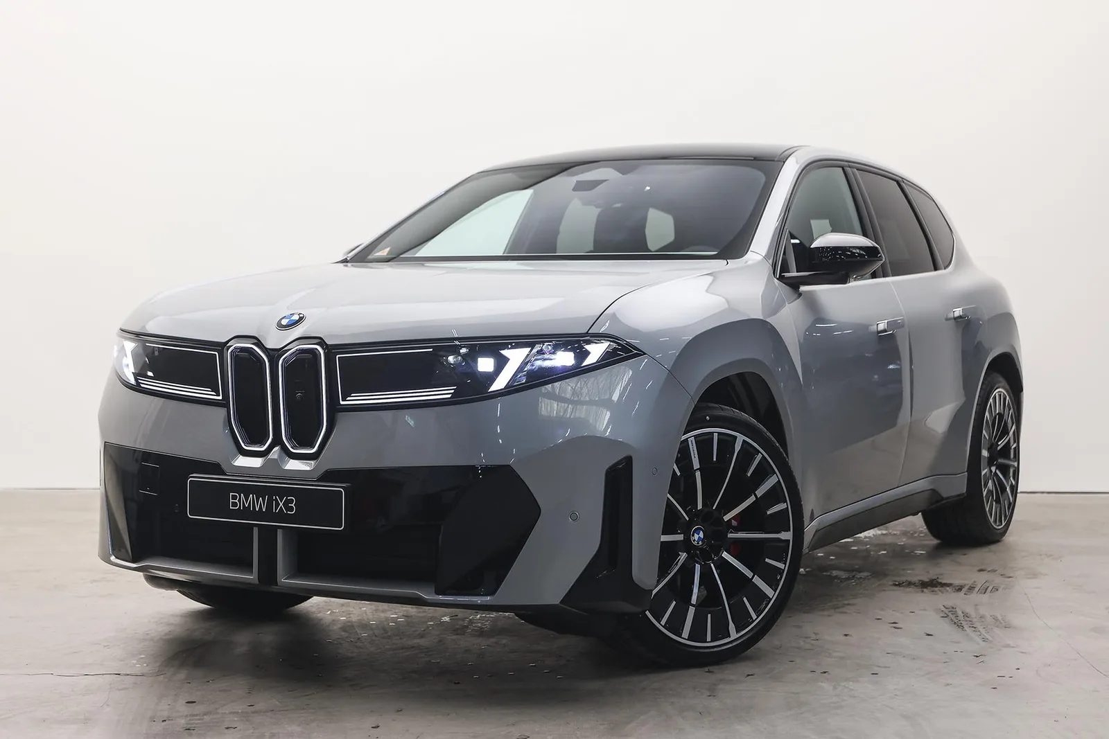 BMW iX3 (2026) — foto 1