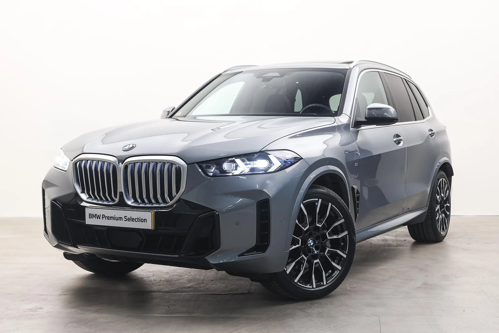 BMW X5 (2025) — foto 1