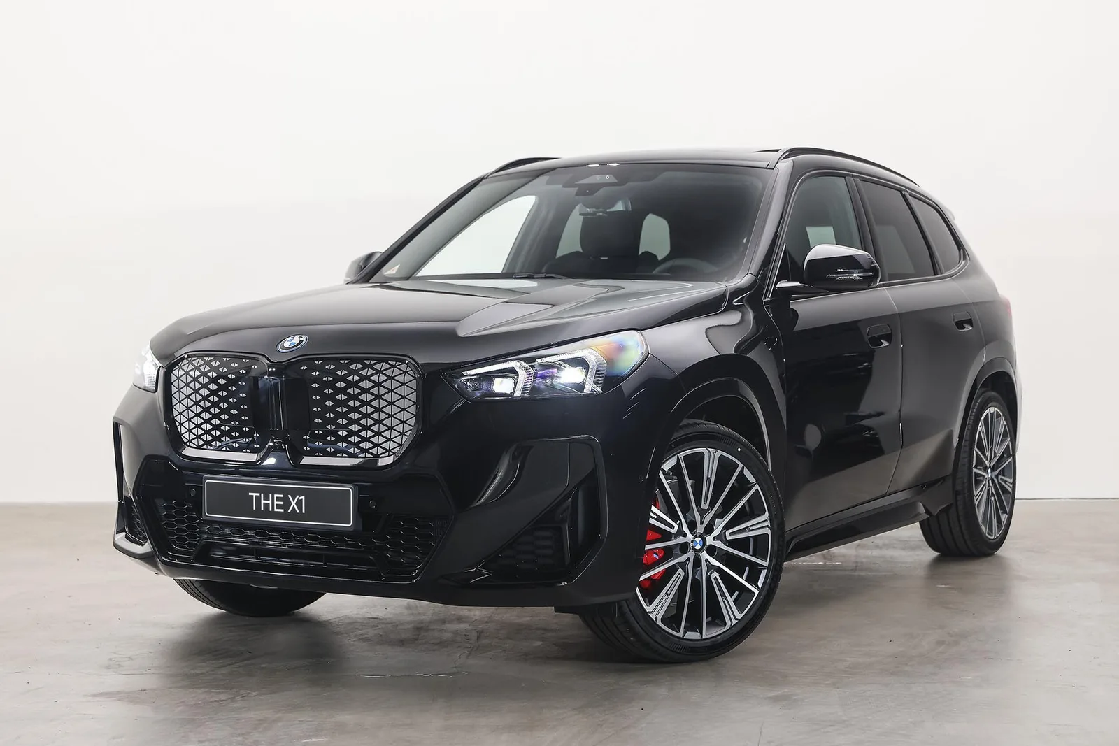 BMW iX1 (2026) — foto 1