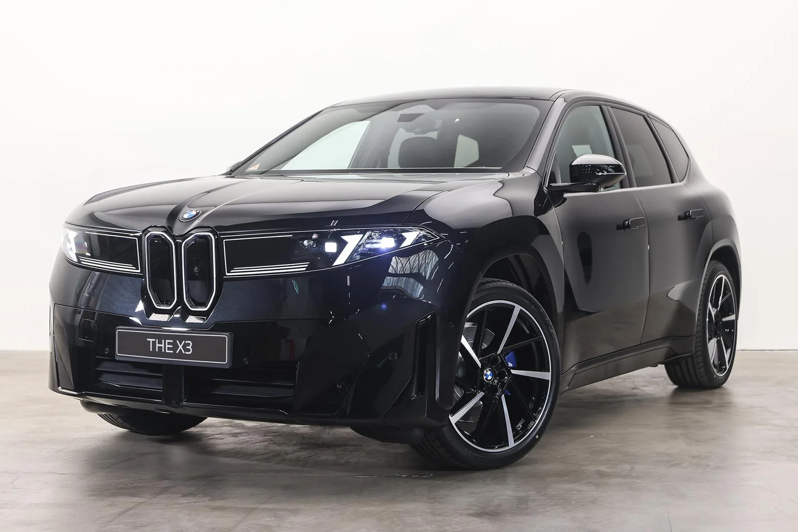 BMW iX3 (2026) — foto 1