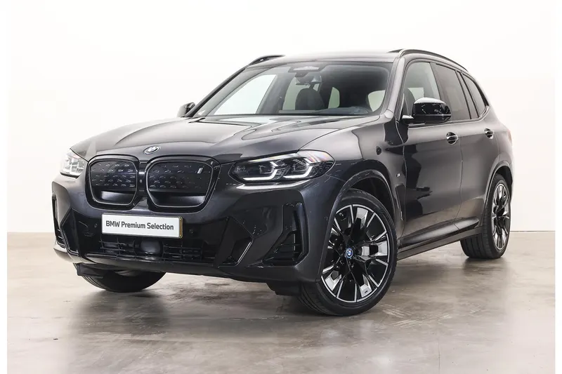 BMW iX3 (2023)