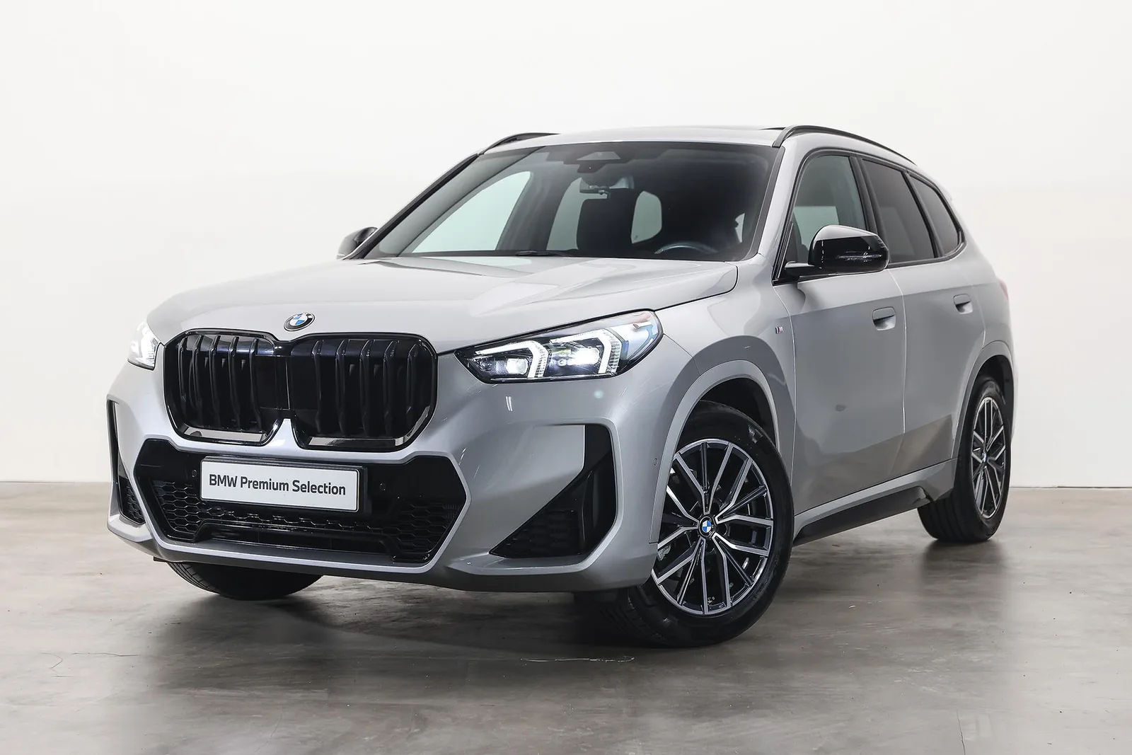 BMW X1 (2023) — foto 1