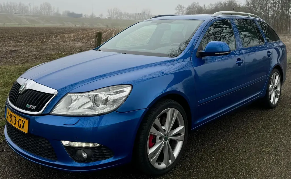 Škoda Octavia (2011) — foto 1