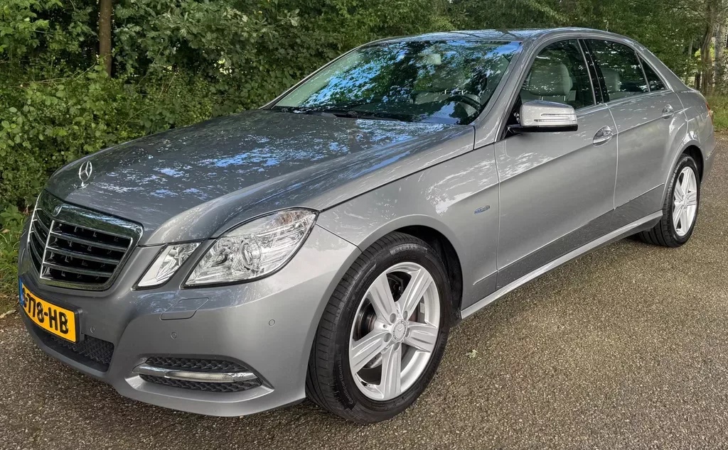 Mercedes-Benz E-Klasse (2010) — foto 1