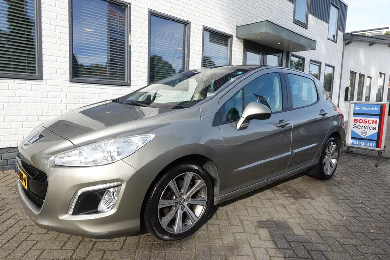 Peugeot 308 (2013)