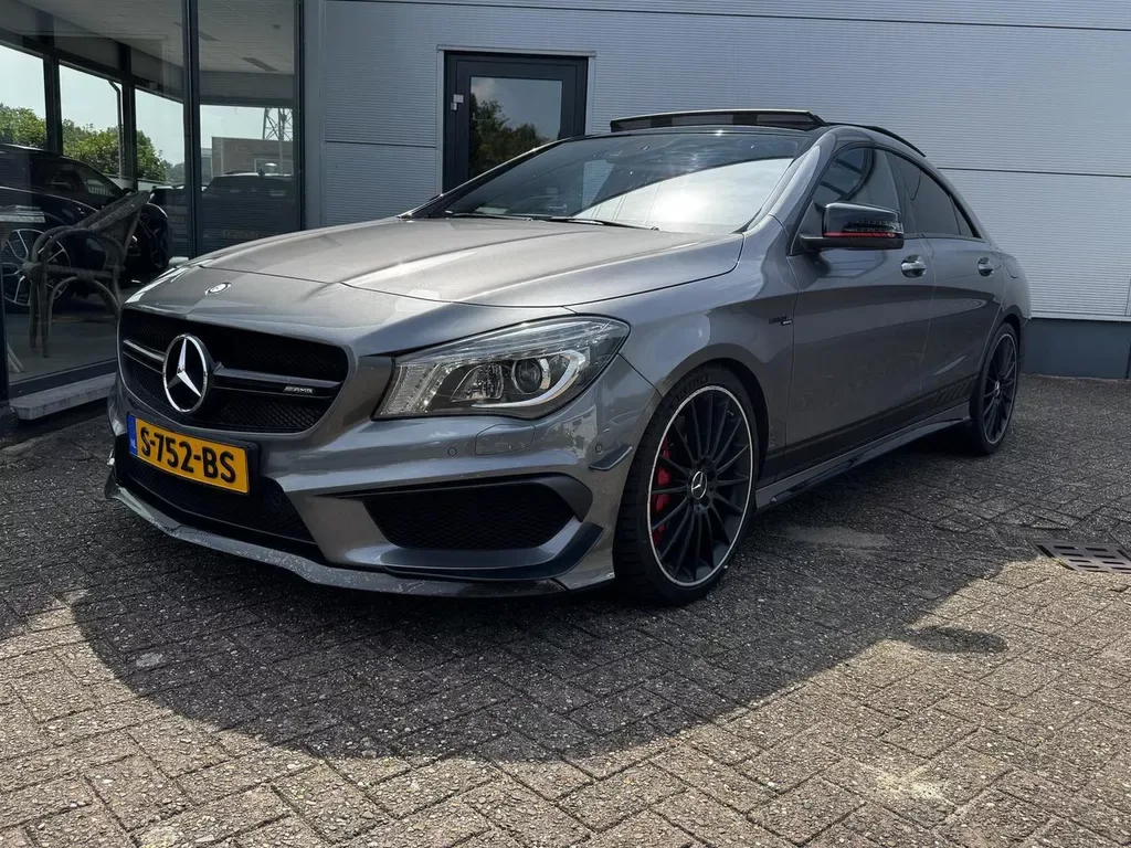Mercedes-AMG CLA (2014) — foto 1