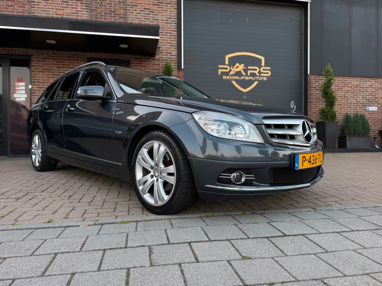 Mercedes-Benz C-Klasse (2010) — foto 1