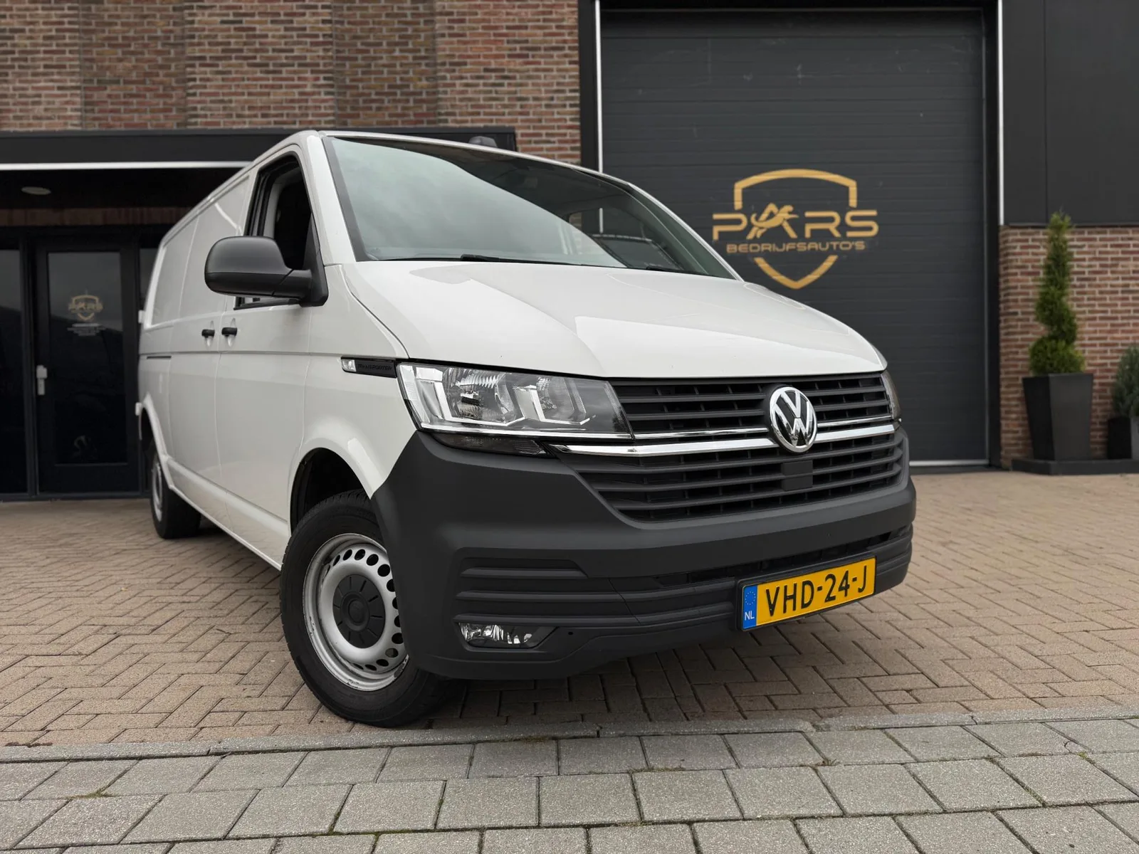 Volkswagen Transporter (2020) — foto 1