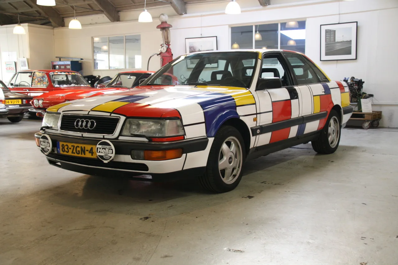 Audi V8 (1989) — foto 1