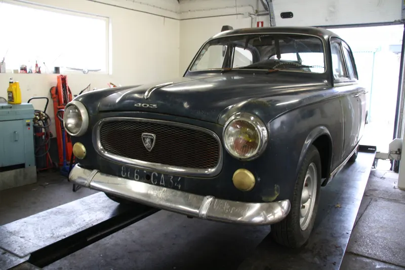 Peugeot 403 (1961)