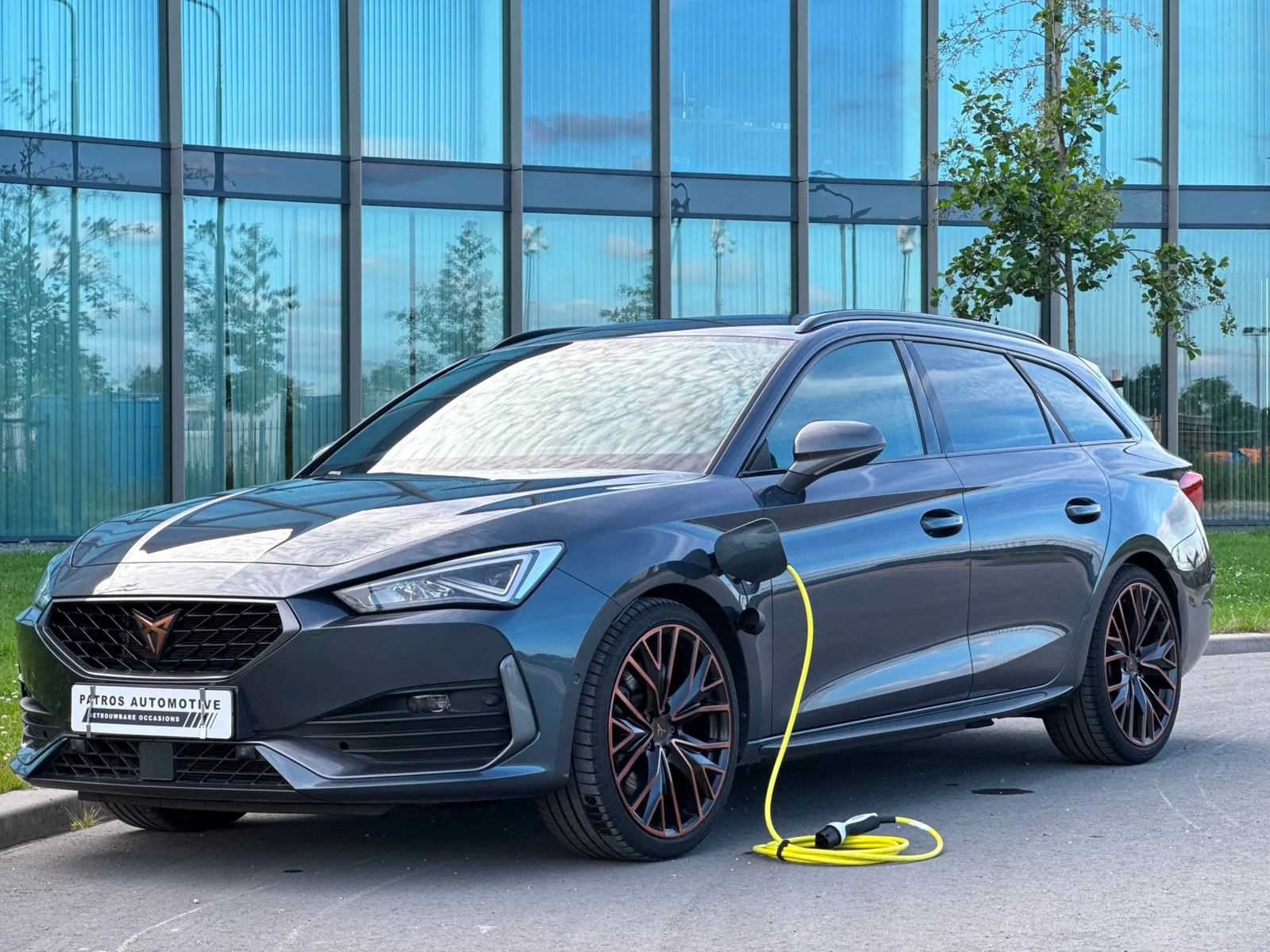 CUPRA Leon Sportstourer (2022) — foto 1