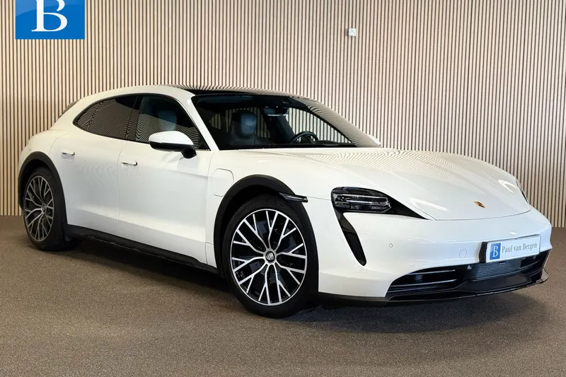 Porsche Taycan (2022)