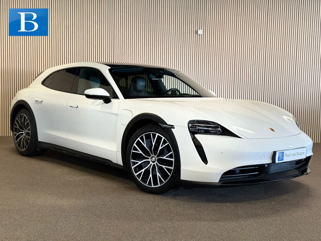 Porsche Taycan (2022) — foto 1