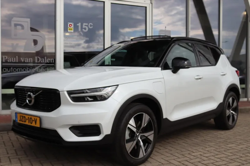 Volvo XC40 (2022) — foto 1