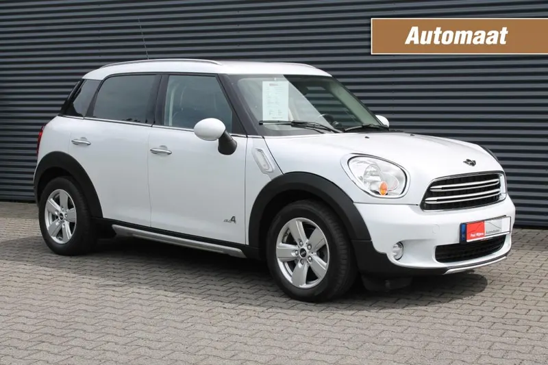 MINI Countryman (2015)