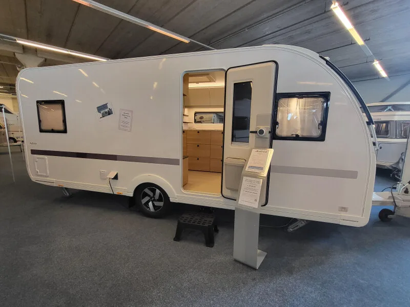 Adria Adora (2026) — foto 1