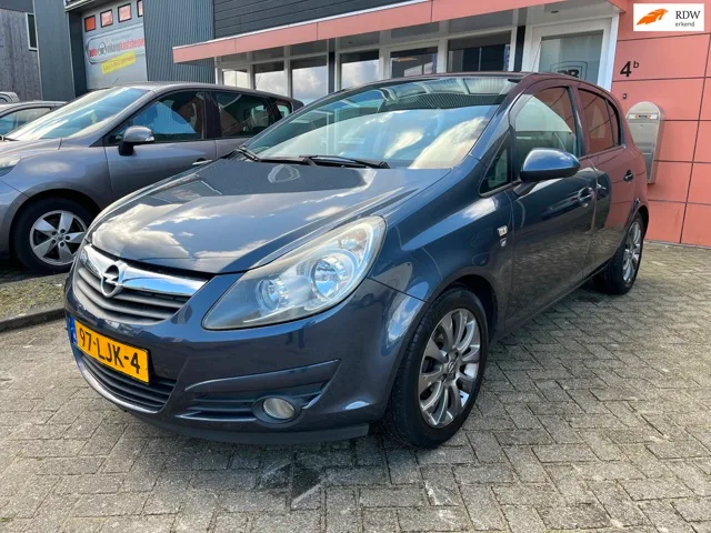 Opel Corsa (2010) — foto 1