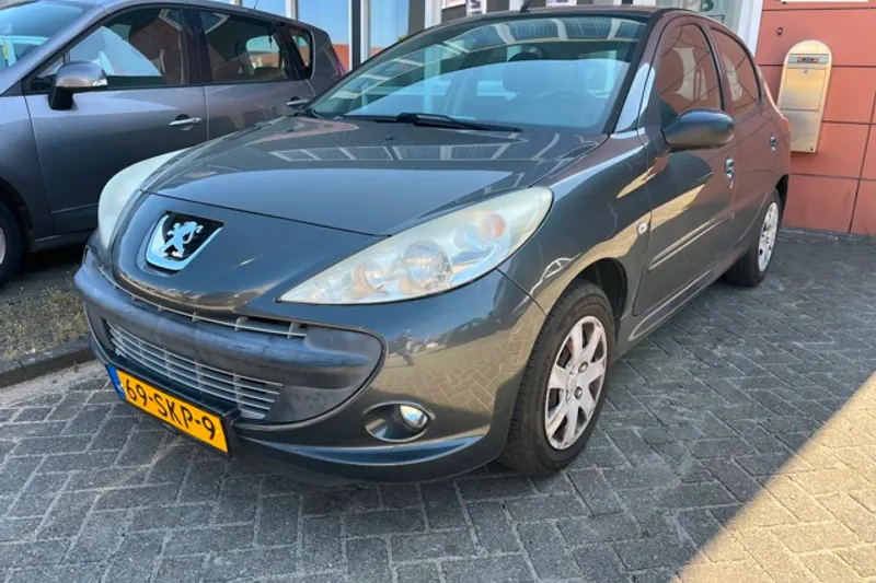 Peugeot 206 (2011)