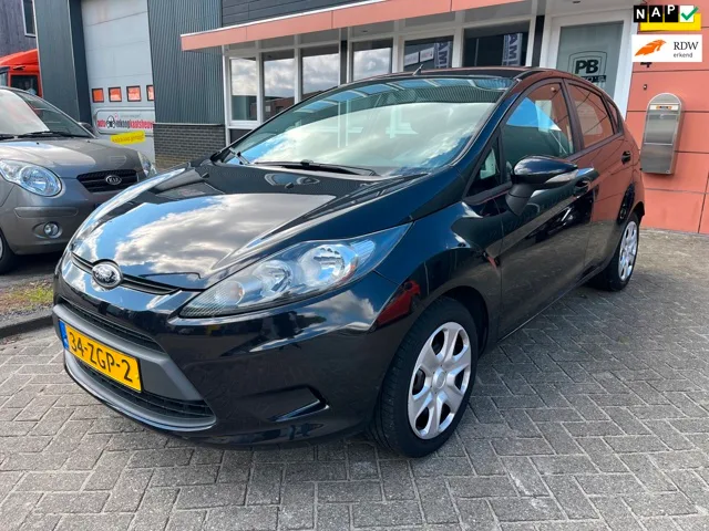 Ford Fiesta (2012) — foto 1