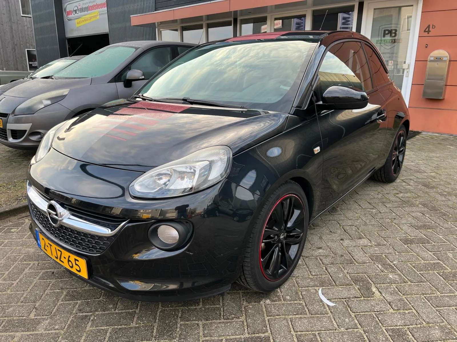 Opel Adam (2014) — foto 1