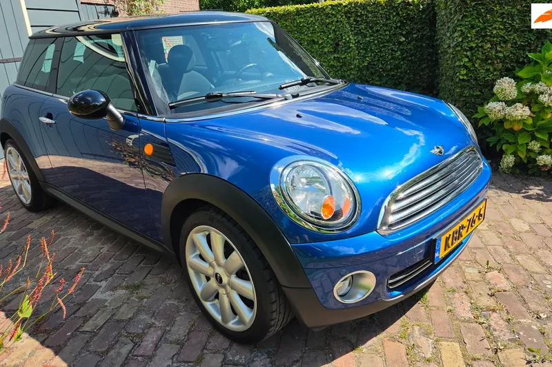 MINI Cooper (2007)