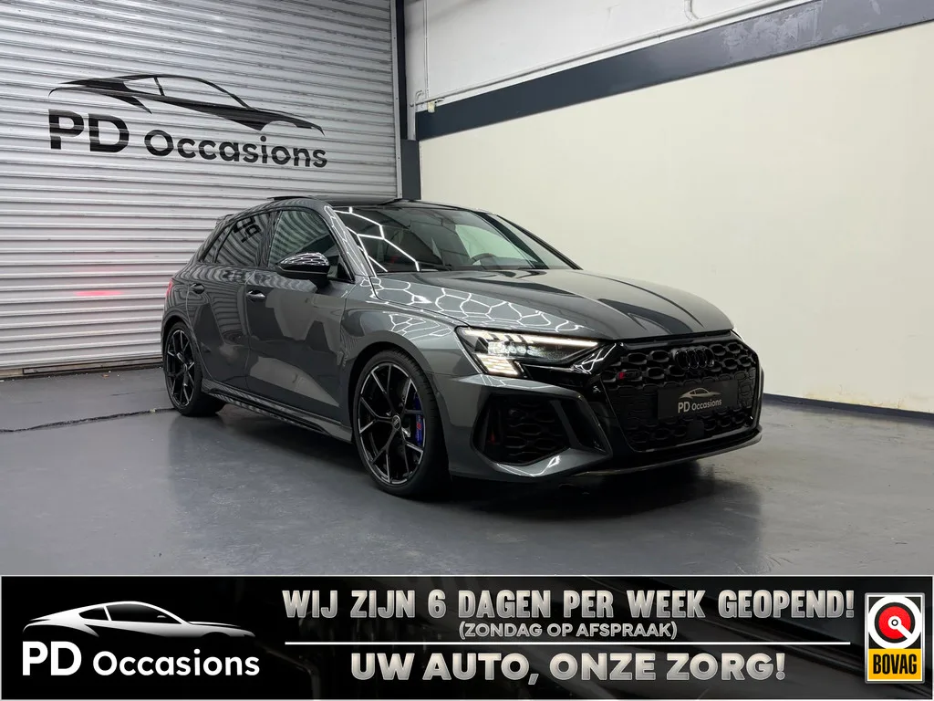 Audi RS 3 (2022) — foto 1