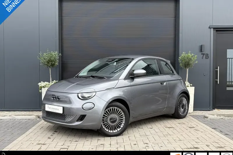 Fiat 500 (2022)