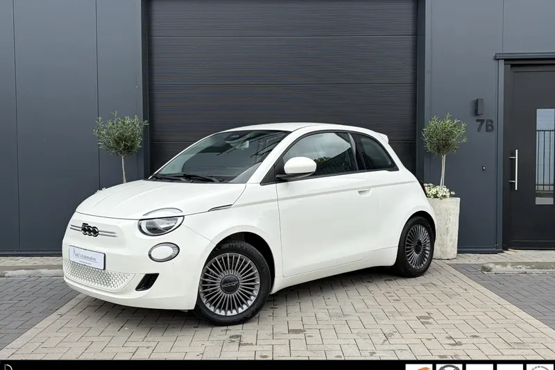 Fiat 500 (2022)