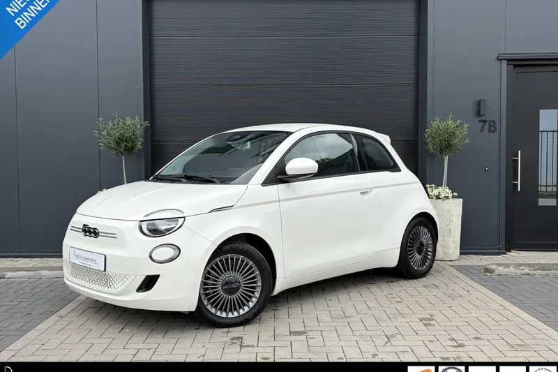 Fiat 500 (2022)