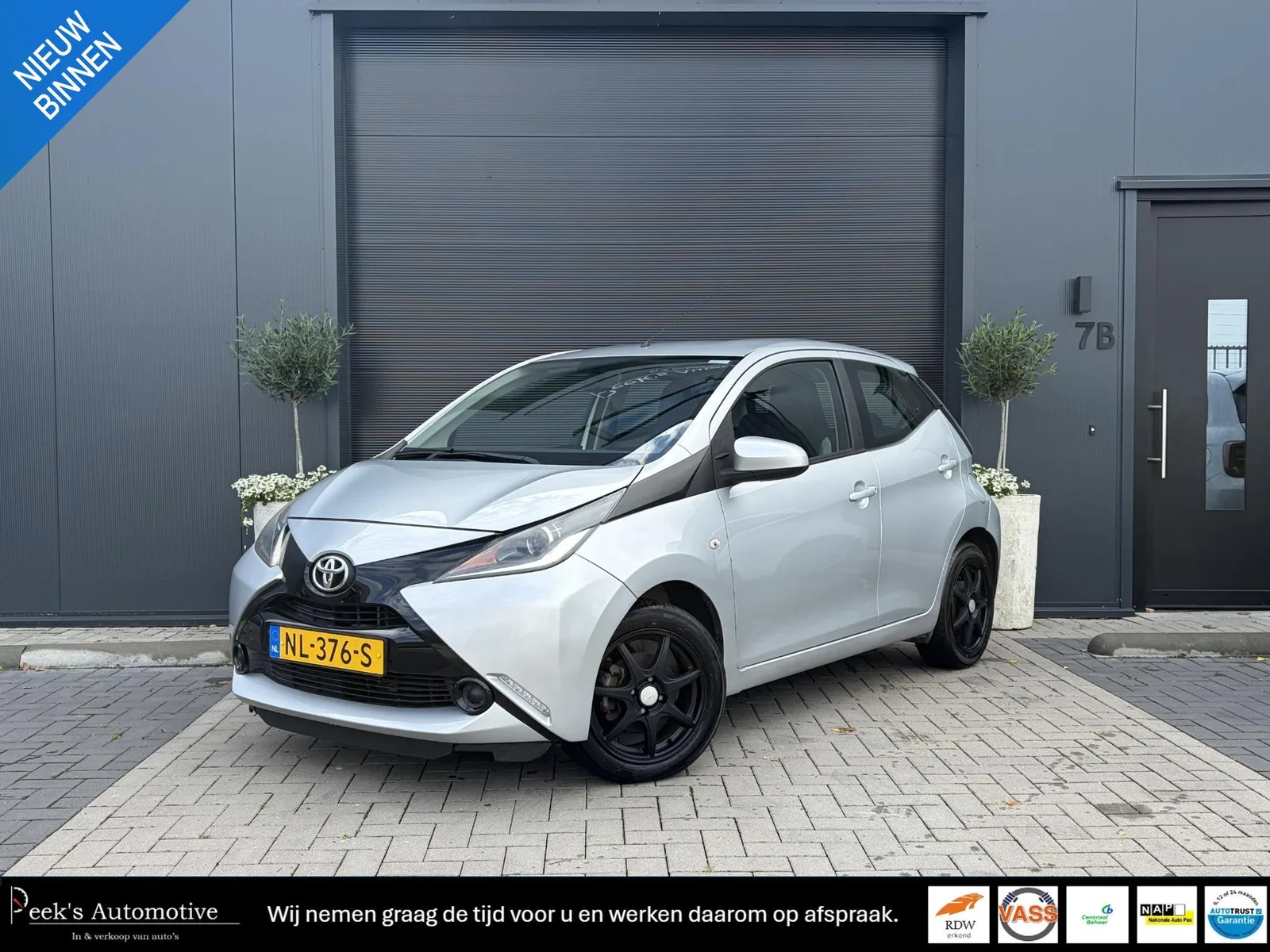 Toyota Aygo (2015) — foto 1