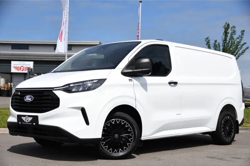 Ford Transit Custom (2024)