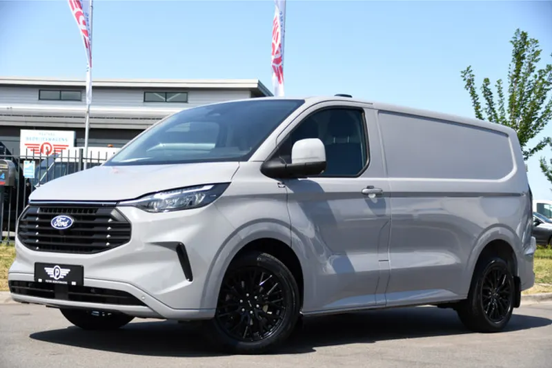 Ford Transit Custom (2024)