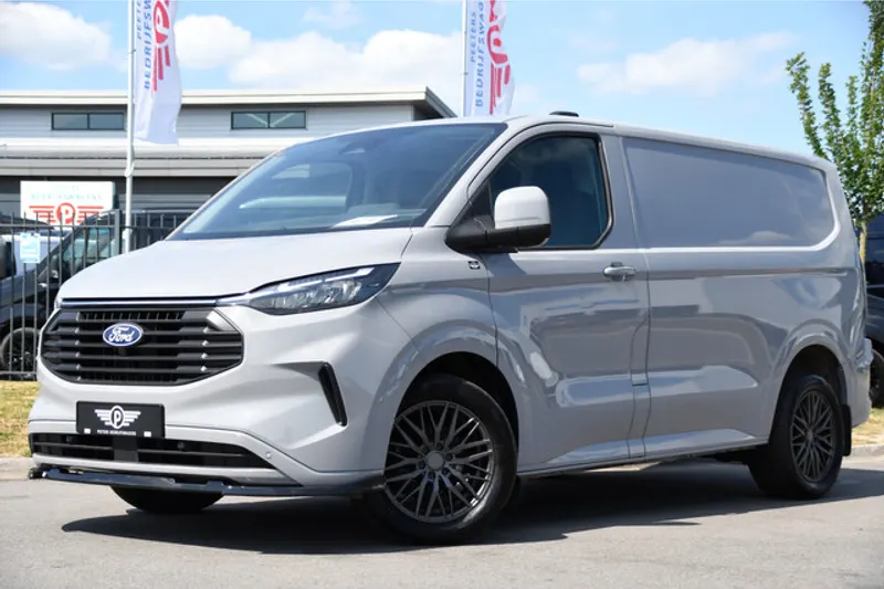 Ford Transit Custom (2024)