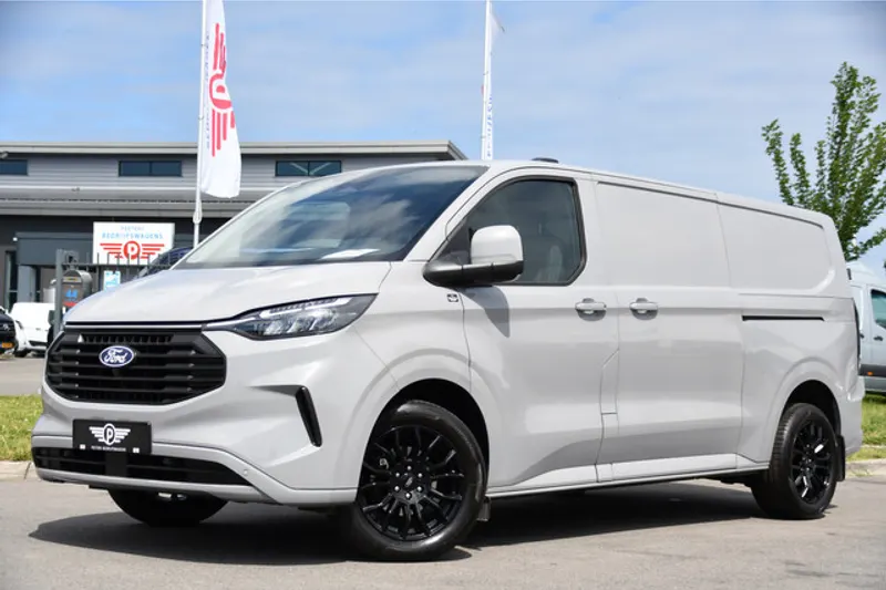 Ford Transit Custom (2024)