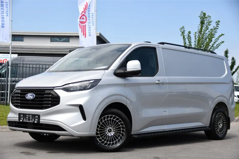 Ford Transit Custom (2024)