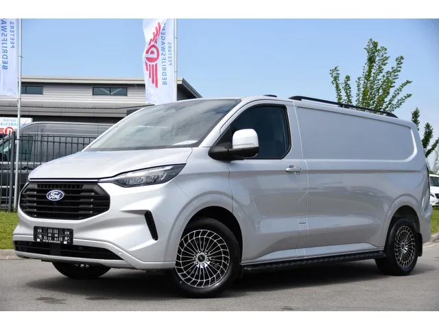 Ford Transit Custom (2024) — foto 1