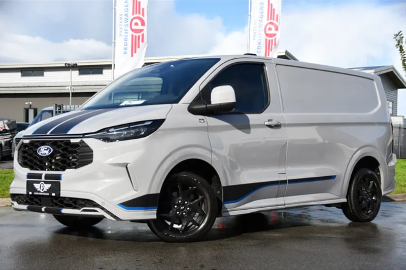 Ford Transit Custom (2024)
