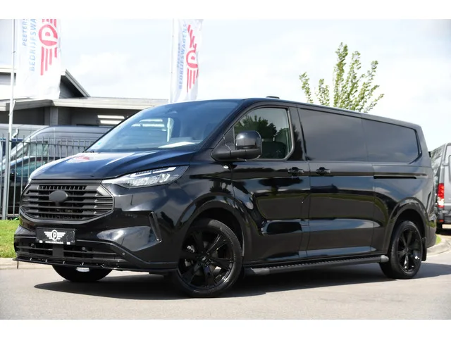 Ford Transit Custom (2024) — foto 1