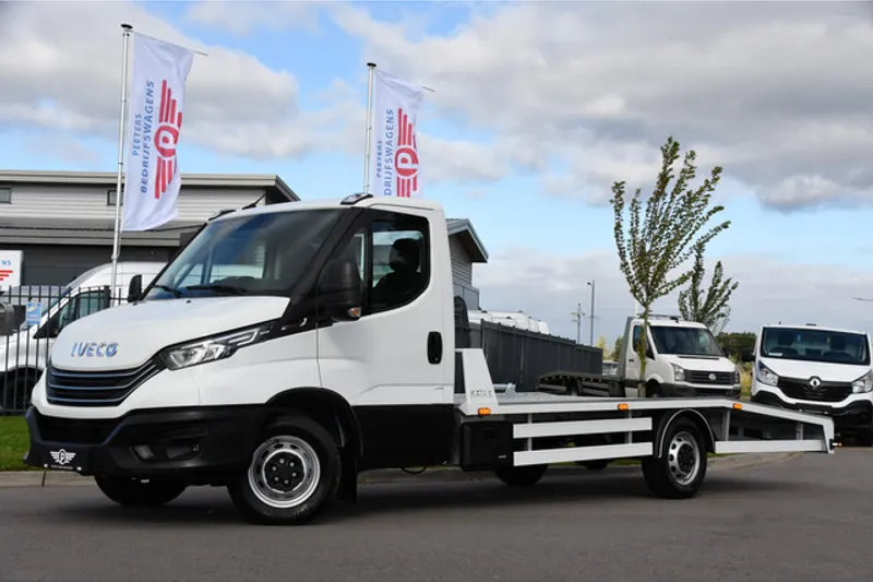 Iveco 35S18 (2024)