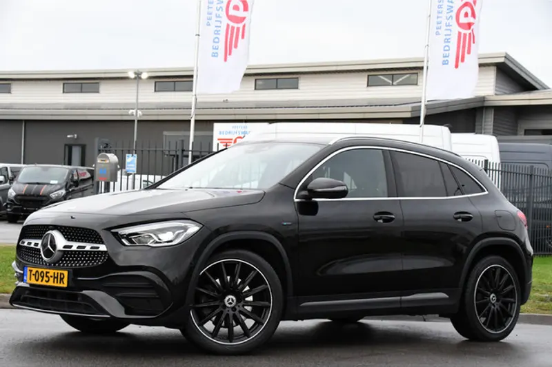 Mercedes-Benz GLA (2020)